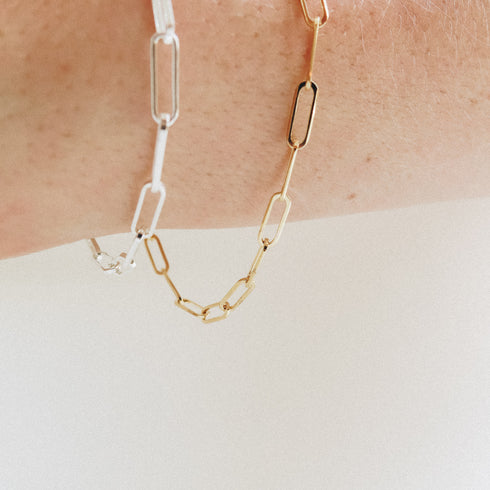 The Paperclip Bracelet in Yellow Gold